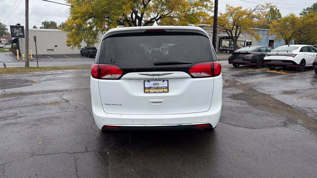2019 Chrysler Pacifica Touring L Plus