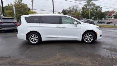 2019 Chrysler Pacifica Touring L Plus