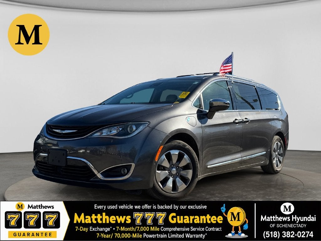 2018 Chrysler Pacifica Hybrid Limited