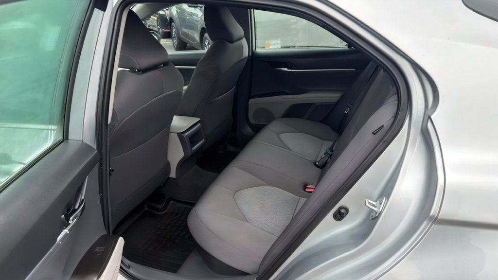 2021 Toyota Camry Hybrid LE