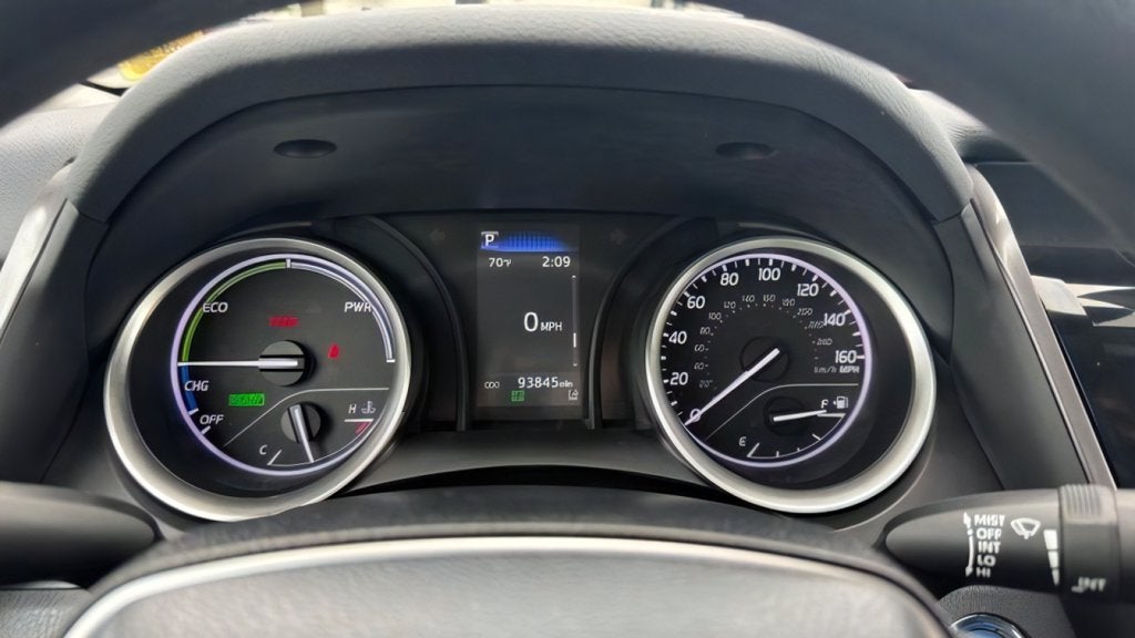 2021 Toyota Camry Hybrid LE
