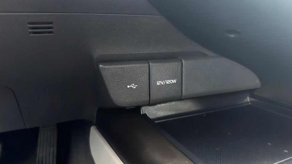 2021 Toyota Camry Hybrid LE