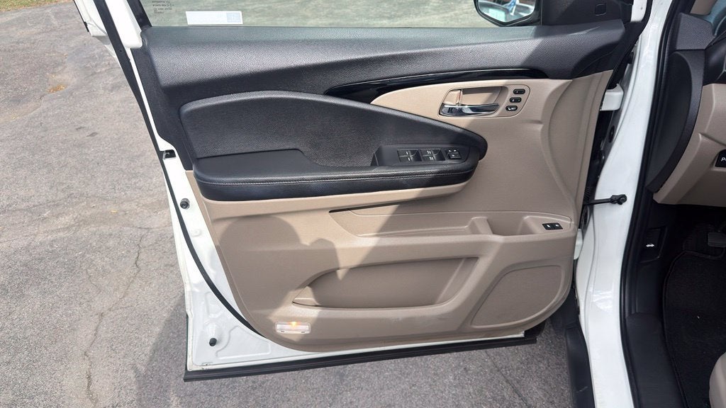2019 Honda Pilot Touring 8 Passenger