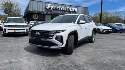 2025 Hyundai Tucson SE