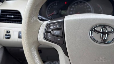 2014 Toyota Sienna LE 8 Passenger