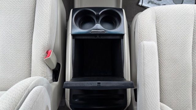 2014 Toyota Sienna LE 8 Passenger