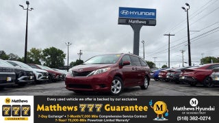 2014 Toyota Sienna LE 8 Passenger
