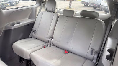 2019 Toyota Sienna XLE 8 Passenger