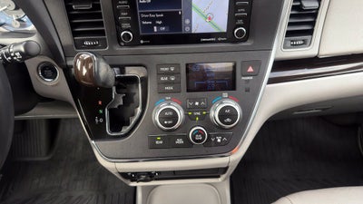 2019 Toyota Sienna XLE 8 Passenger
