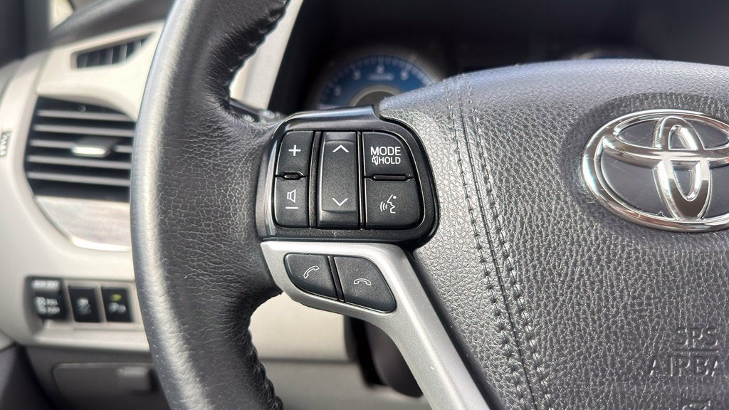2019 Toyota Sienna XLE 8 Passenger