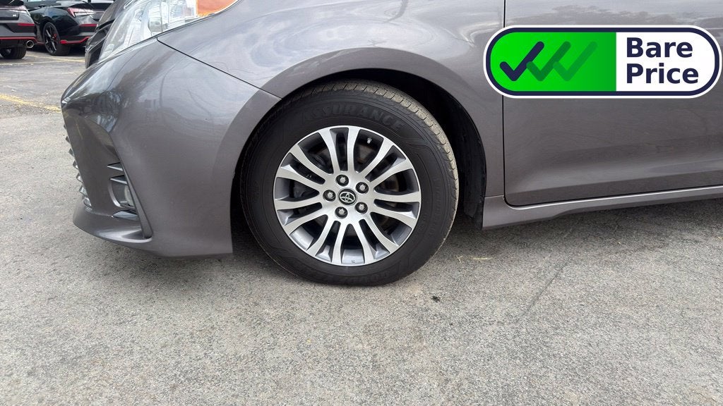 2019 Toyota Sienna XLE 8 Passenger