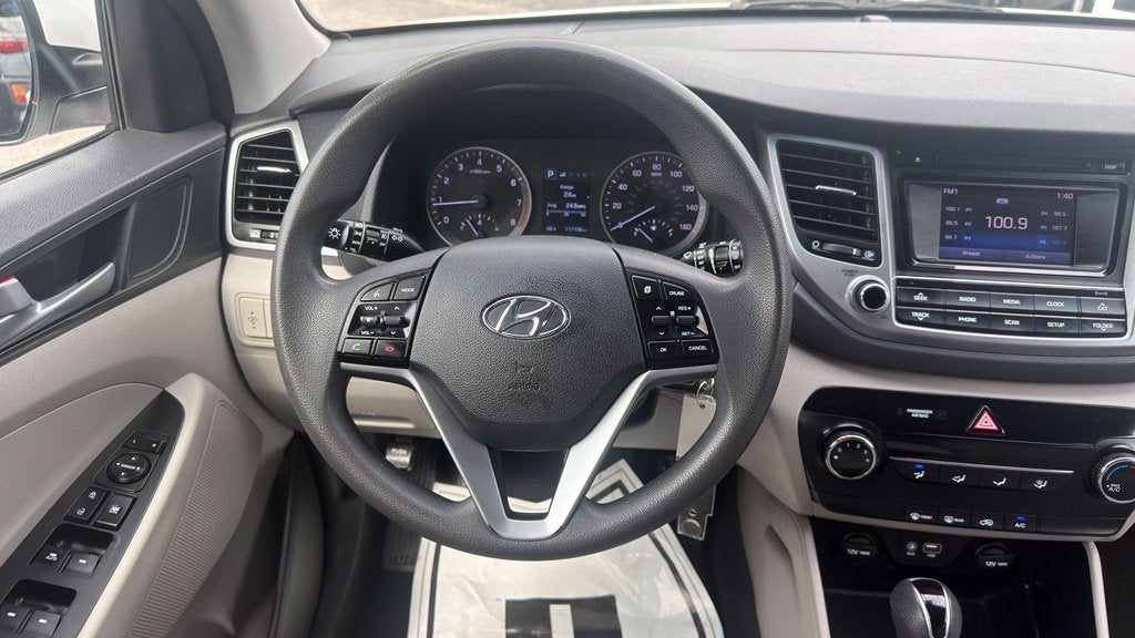 2016 Hyundai Tucson SE