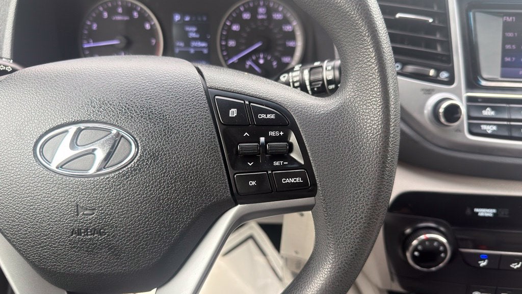 2016 Hyundai Tucson SE
