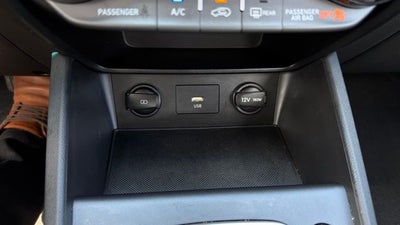 2023 Hyundai Kona SE