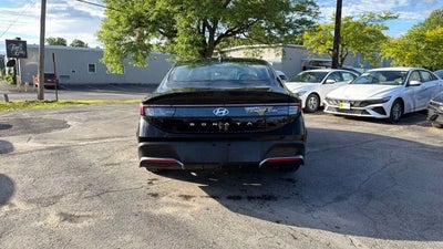 2025 Hyundai Sonata SE