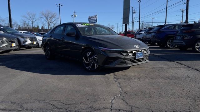 2025 Hyundai Elantra SEL Sport