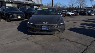 2025 Hyundai Elantra SEL Sport