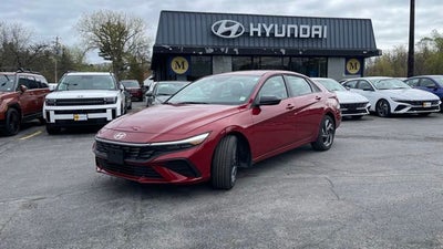 2025 Hyundai Elantra SEL Sport
