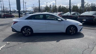 2025 Hyundai Elantra Limited