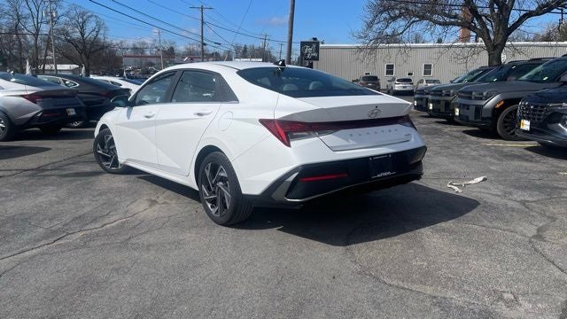 2025 Hyundai Elantra Limited