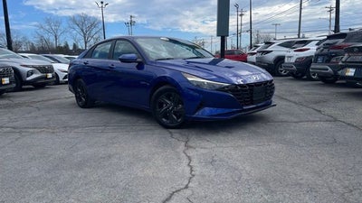 2022 Hyundai Elantra SEL