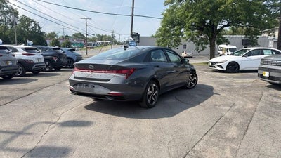 2023 Hyundai Elantra SEL