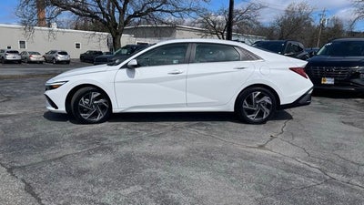 2025 Hyundai Elantra SEL Convenience