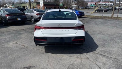 2025 Hyundai Elantra SEL Convenience