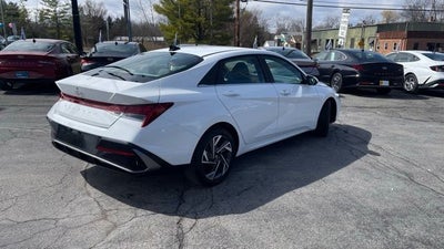 2025 Hyundai Elantra SEL Convenience