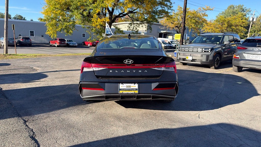 2026 Hyundai Elantra SEL Sport Premium