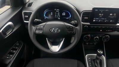 2025 Hyundai Venue SE