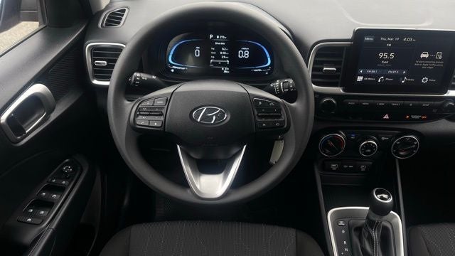 2025 Hyundai Venue SE