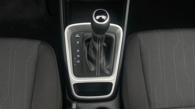 2025 Hyundai Venue SE