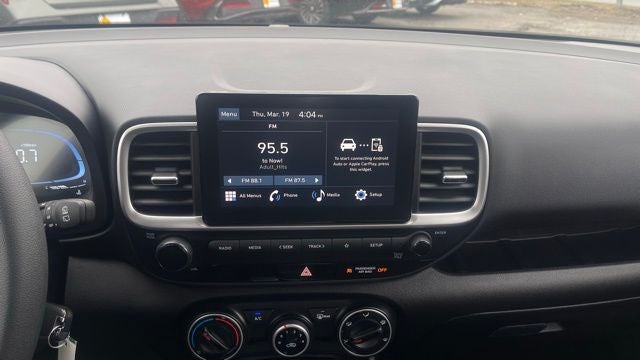 2025 Hyundai Venue SE