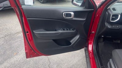 2025 Hyundai Venue SE