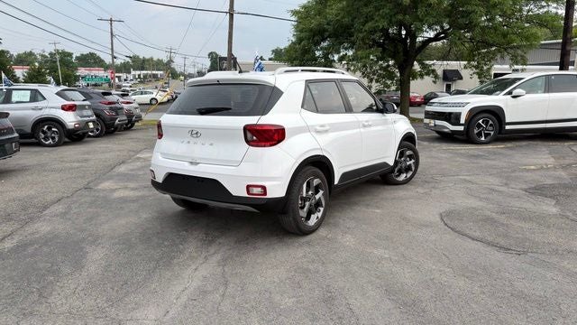 2024 Hyundai Venue SEL