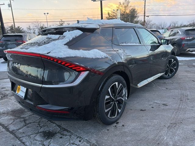 2022 Kia EV6 Wind