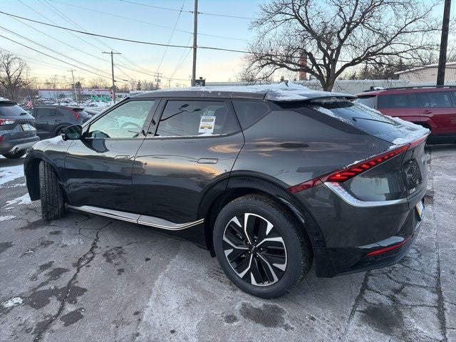 2022 Kia EV6 Wind