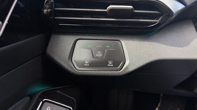 2022 Volkswagen ID.4 Pro