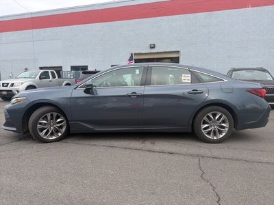 2019 Toyota Avalon XLE