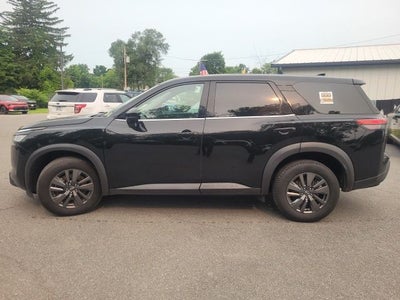 2022 Nissan Pathfinder S