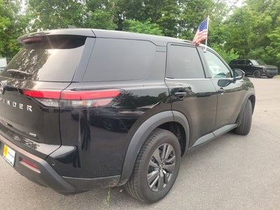 2022 Nissan Pathfinder S