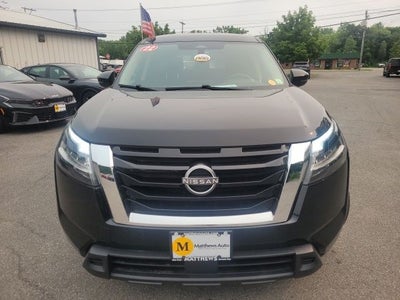 2022 Nissan Pathfinder S