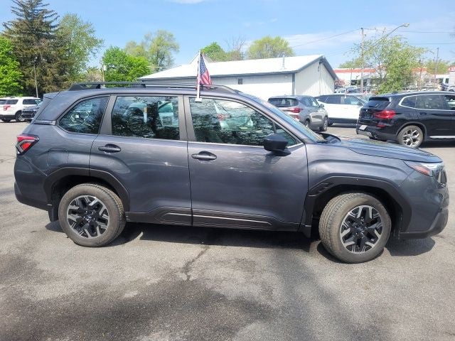 2025 Subaru Forester Base