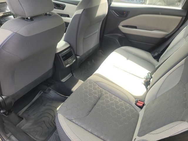 2025 Subaru Forester Base