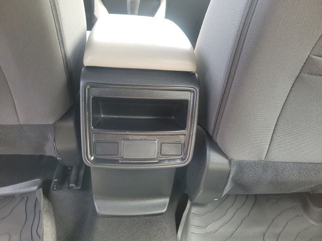 2025 Subaru Forester Base