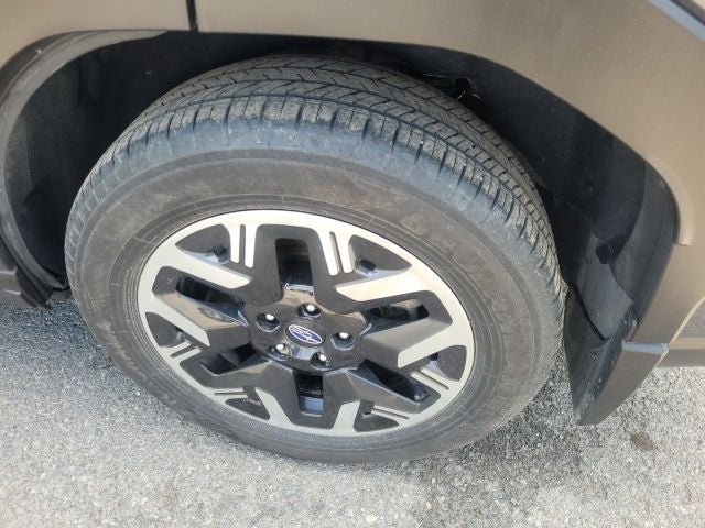 2025 Subaru Forester Base