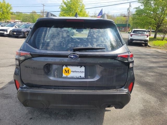 2025 Subaru Forester Base
