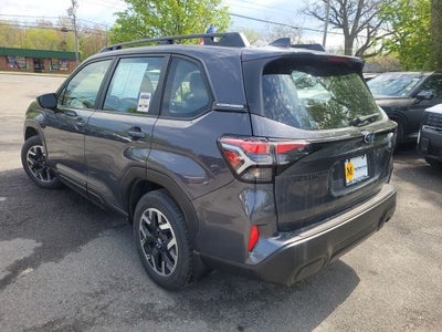 2025 Subaru Forester Base