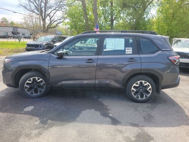 2025 Subaru Forester Base